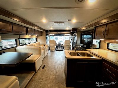 2022 Winnebago Adventurer - Photo 5