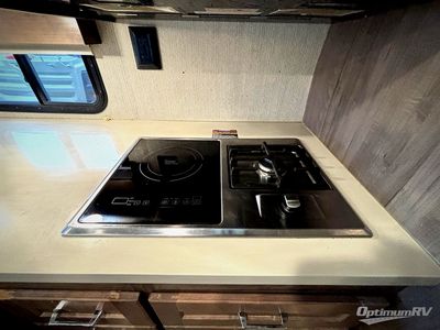 2022 Winnebago Adventurer - Photo 21
