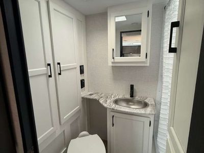 2025 Venture RV Stratus - Photo 12