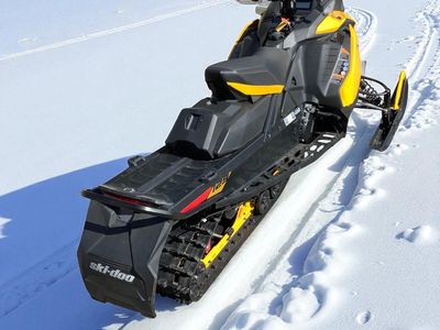 2024 Ski-Doo MXZ Adrenaline 129 600R E-TEC ES Ripsaw 1.25 - Photo 5