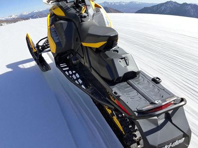 2024 Ski-Doo MXZ Adrenaline 129 600R E-TEC ES Ripsaw 1.25 - Photo 6