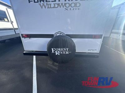 2025 Forest River RV Wildwood X-Lite - Photo 18