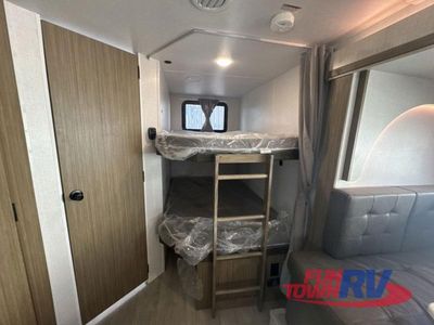 2025 Forest River RV Wildwood X-Lite - Photo 37