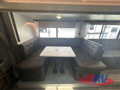 2025 Forest River RV Wildwood X-Lite - Photo 26