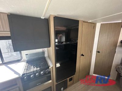 2025 Forest River RV Wildwood X-Lite - Photo 24