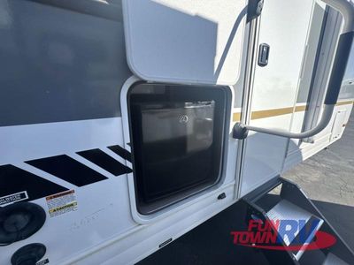 2025 Forest River RV Wildwood X-Lite - Photo 8