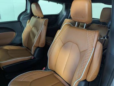 2026 Chrysler Pacifica — photo 16 view