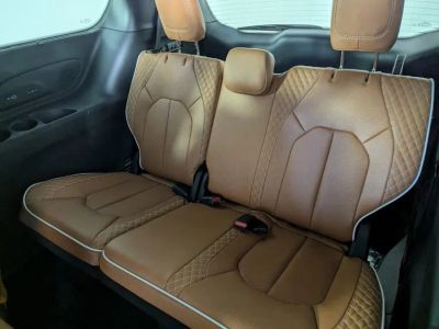 2026 Chrysler Pacifica — photo 19 view