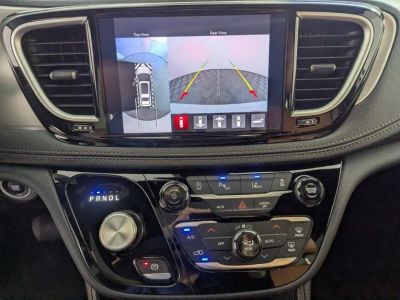 2026 Chrysler Pacifica — photo 25 view