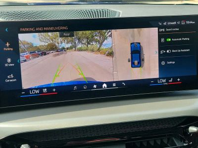 2026 BMW 2 Series — photo 25 view