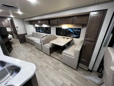 2020 Winnebago ADVENTURER - Photo 16