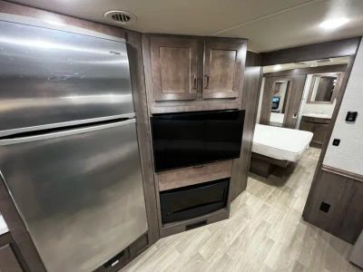 2020 Winnebago ADVENTURER - Photo 12