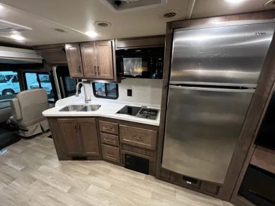 2020 Winnebago ADVENTURER - Photo 6