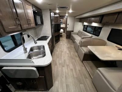 2020 Winnebago ADVENTURER - Photo 4