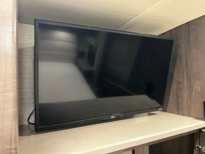 2020 Winnebago ADVENTURER - Photo 27