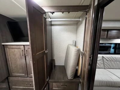 2020 Winnebago ADVENTURER - Photo 29