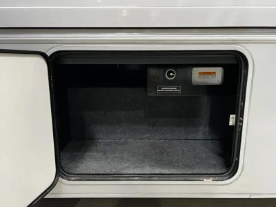 2020 Winnebago ADVENTURER - Photo 50