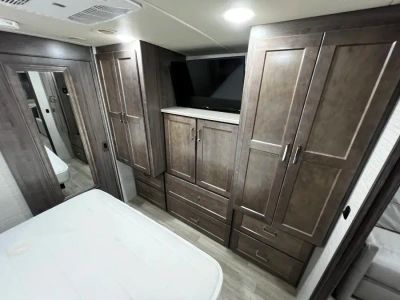 2020 Winnebago ADVENTURER - Photo 30