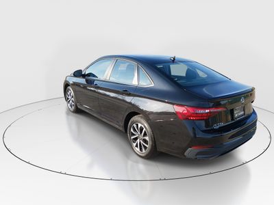 2024 Volkswagen Jetta - Photo 5