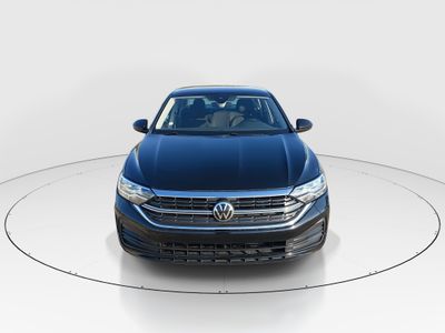 2024 Volkswagen Jetta - Photo 2