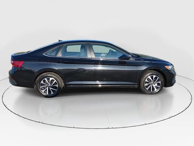 2024 Volkswagen Jetta - Photo 8
