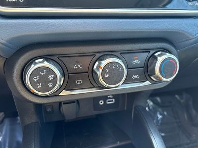 2025 Nissan Versa - Photo 12