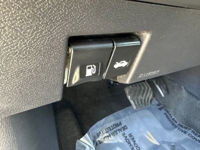2025 Nissan Versa - Photo 22