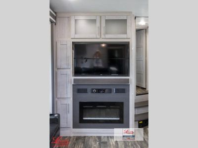 2021 Fuzion 430 - Photo 19