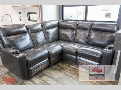 2021 Fuzion 430 - Photo 18