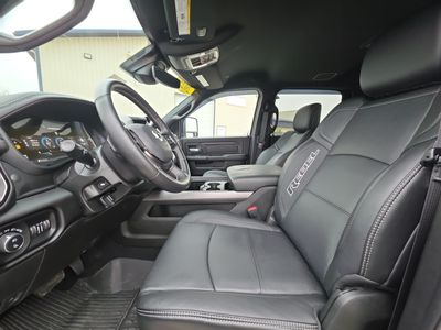 2025 Ram 2500 — photo 9 view