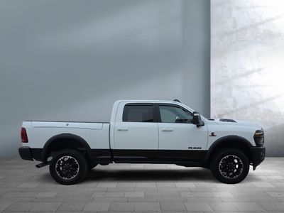2025 Ram 2500 — photo 7 view
