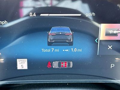 2026 BMW 5 Series — photo 9 view