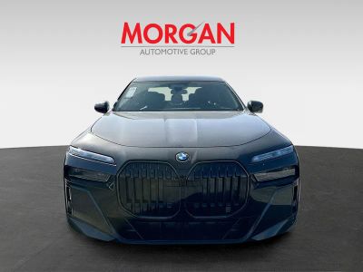 2026 BMW i7 — side profile view