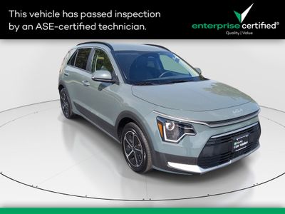 2023 Kia Niro Plug-In Hybrid EX FWD — front three-quarter view