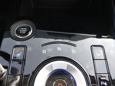 2023 Kia Niro Plug-In Hybrid — photo 18 view