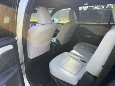 2025 Lexus TX - Photo 24