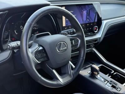 2025 Lexus TX - Photo 16