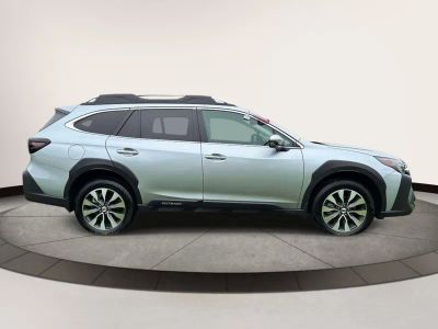 2025 Subaru Outback — detail view