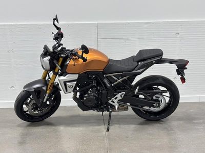 2026 Suzuki GSX-8T - Photo 12