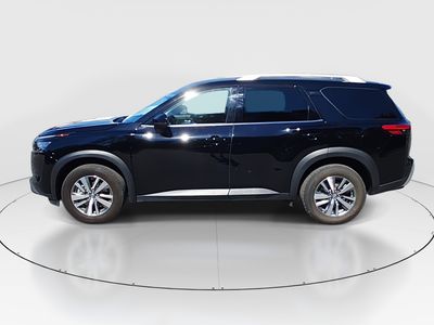 2025 Nissan Pathfinder - Photo 4