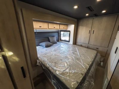 2026 Grand Design LINEAGE SERIES F — photo 14 view