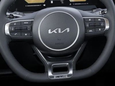 2026 Kia K5 — photo 9 view