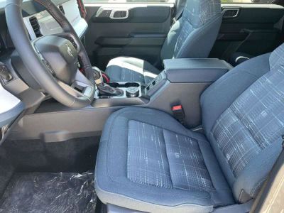 2026 Ford Bronco — photo 13 view
