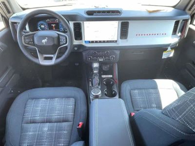 2026 Ford Bronco — photo 11 view
