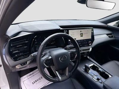 2025 Lexus RX — photo 27 view