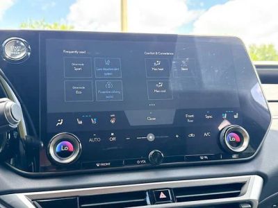 2025 Lexus RX — photo 31 view