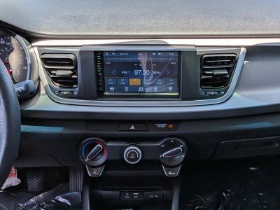 2018 Kia Rio — photo 17 view