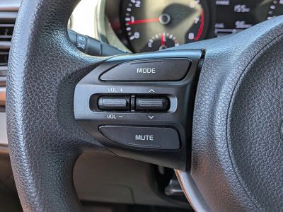 2018 Kia Rio — photo 22 view
