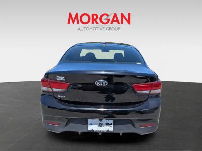 2018 Kia Rio — detail view
