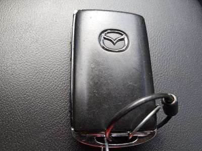 2025 Mazda Mazda3 Hatchback — photo 15 view